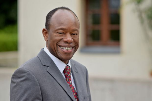 Pape Demba Guèye: Vorträge für Senioren Pape Demba Guèye: Vorträge für Senioren